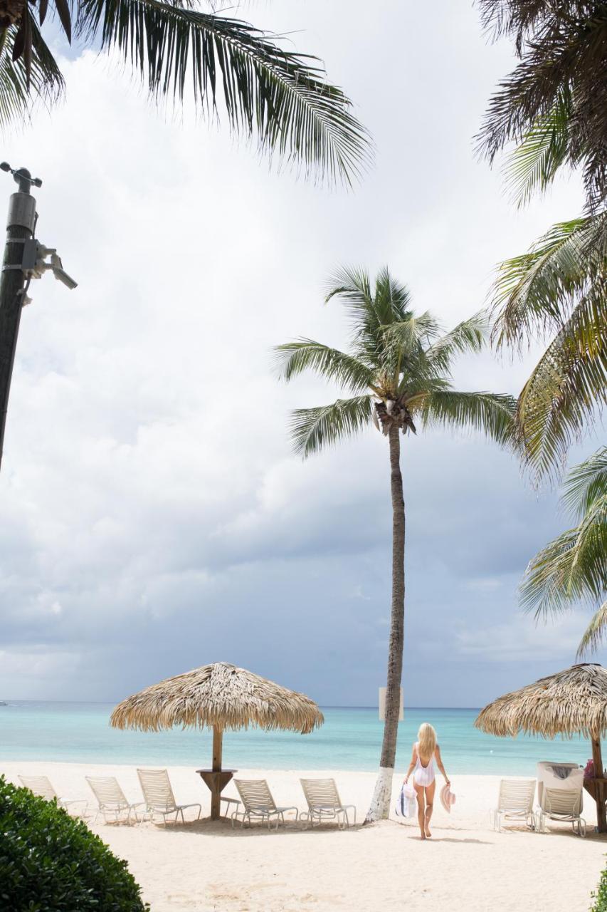Caribbean Club Boutique Hotel, Grand Cayman Dog City Buitenkant foto